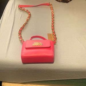 My sister bought it but does not use it anymore.